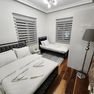 https://taxim-friends-hotel.istanbul-turkeyhotels.com