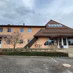 Penzion Restaurace Pyramida Česká republika